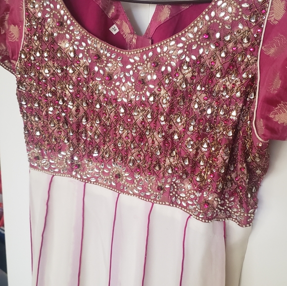 Indian wear - Picture 3 of 3